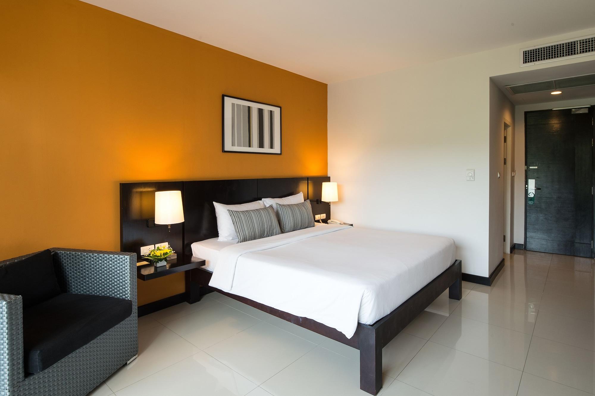 Simplitel Hotell Karon Exteriör bild