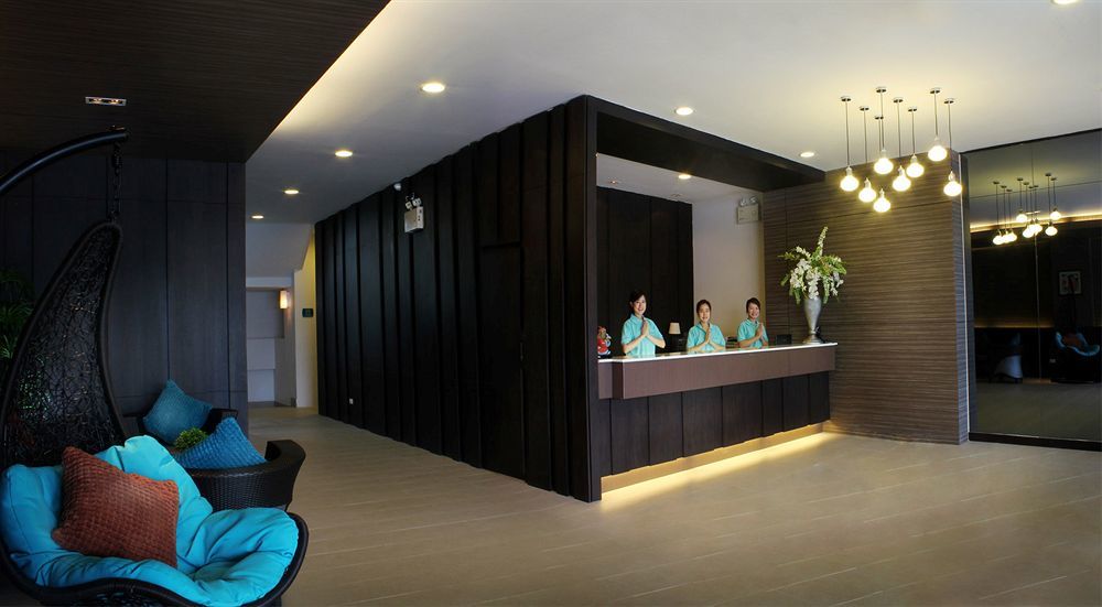 Simplitel Hotell Karon Exteriör bild